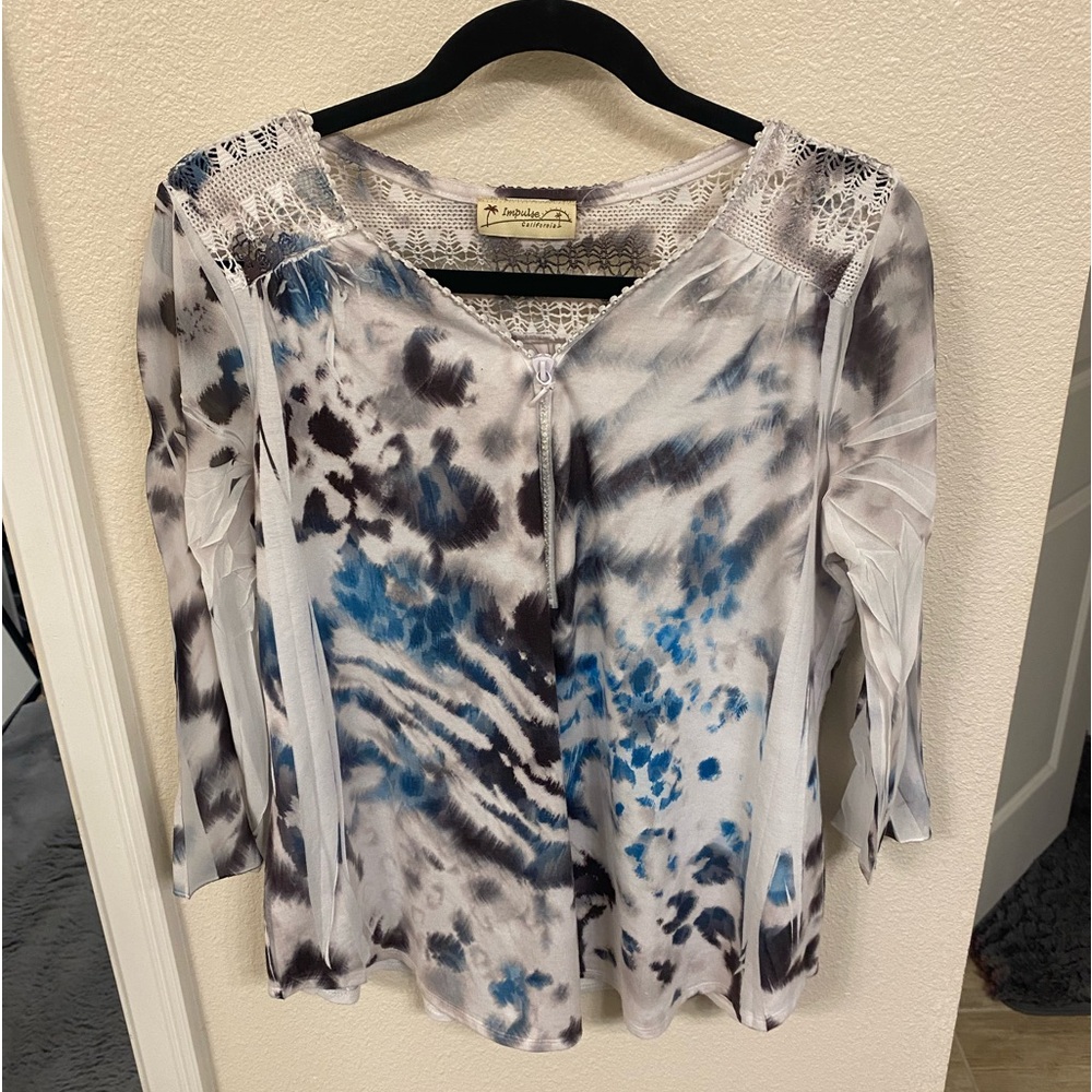Women’s Top, Impulse California, Size Medium, Excellent Condition